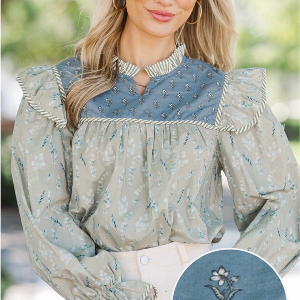 Shop the Mint - Sway In The Garden Blue Floral Blouse Small